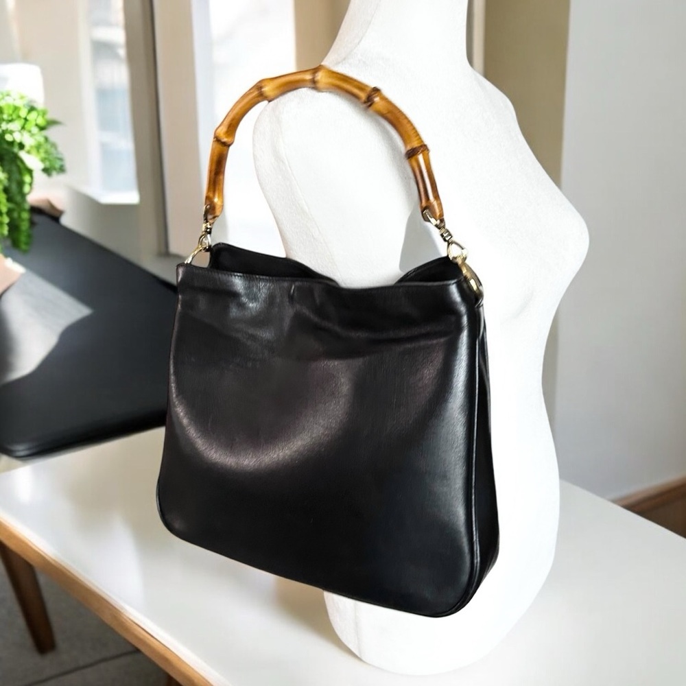 GUCCI Vintage Black Smooth Leather & Bamboo Handle Shoulder Bag